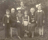 Ann Modenstein Family Photo