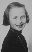 Beate Stern (Bea Karp) age 7